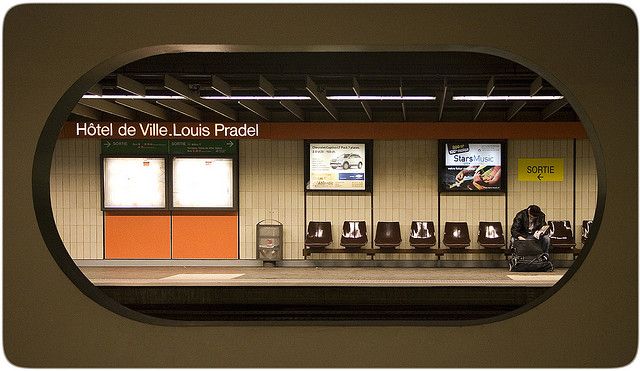 Vue des quais de la ligne A du métro (CC-deed, Paloma+Luismi)