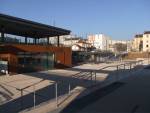 Vue de la liaison entre la gare et la station de métro