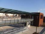 Passerelle entre la gare et la station de métro