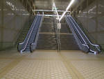 Escaliers entre la mezzanine et la salle des billets