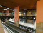 Métro D, vue générale des quais et de la mezzanine