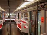 Intérieur de la voiture 332