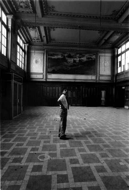 La salle du restaurant (CC-by-nc-nd, Quinones Marcos, fonds Lyon Figaro 1986-2006)