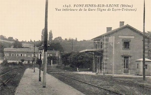 Intérieur de la gare de Fontaine-sur-Saône