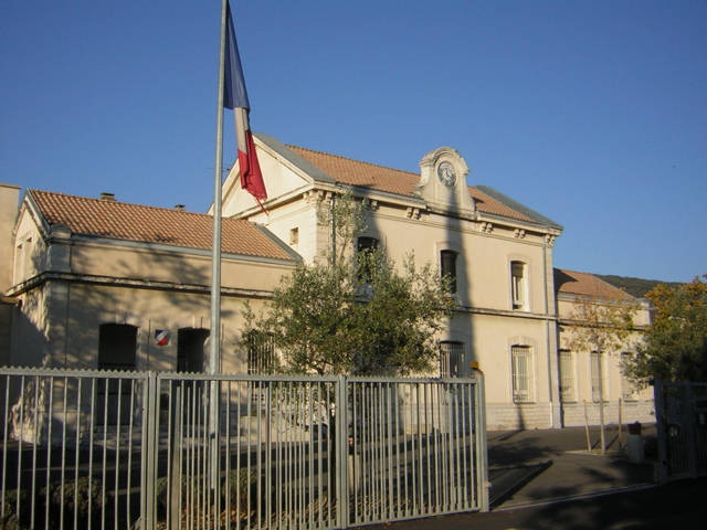 L'ancienne gare de Nyons (novembre 2007)