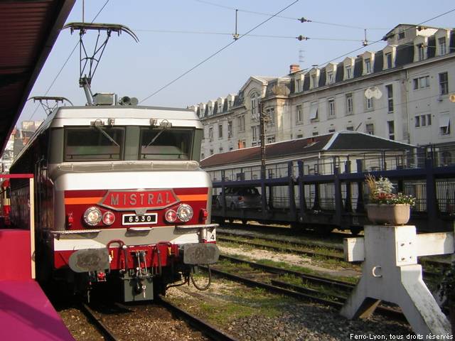 La CC6530 plaquée Mistral