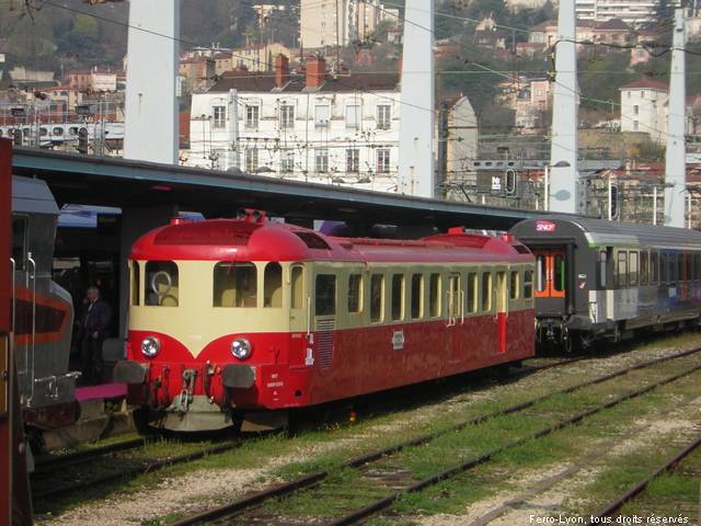 L’autorail Decauville X52103