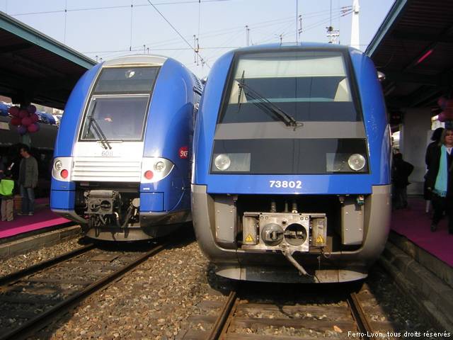 La TER 2Nng Z26608 et l’autorail X73802