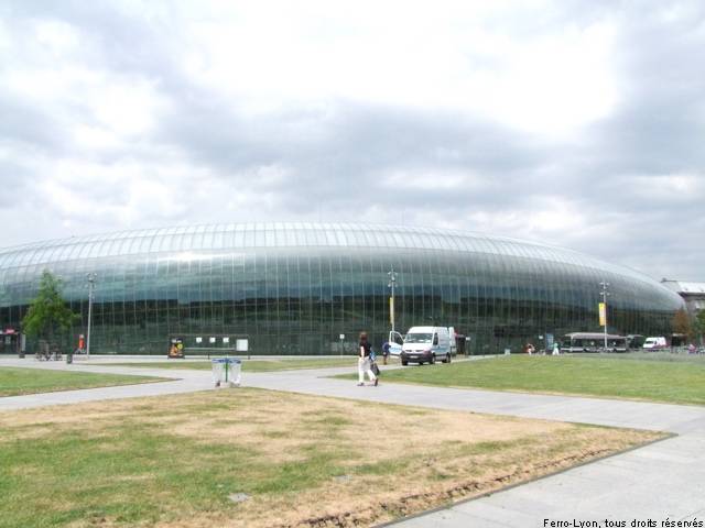 Strasbourg, la façade de la gare, juillet 2010