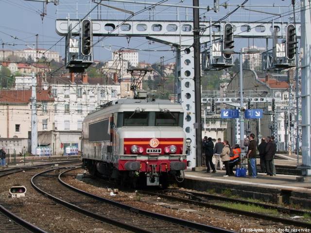 La CC6570 évoluant pour faire l’impasse afin de se remettre en tête