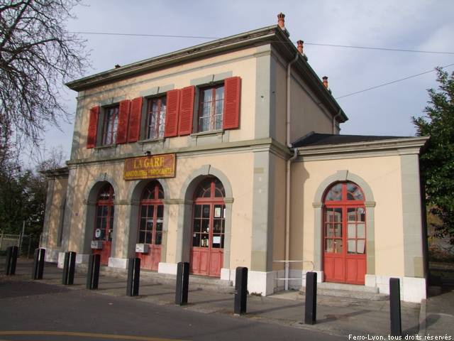 Gare de Chêne-Bourg