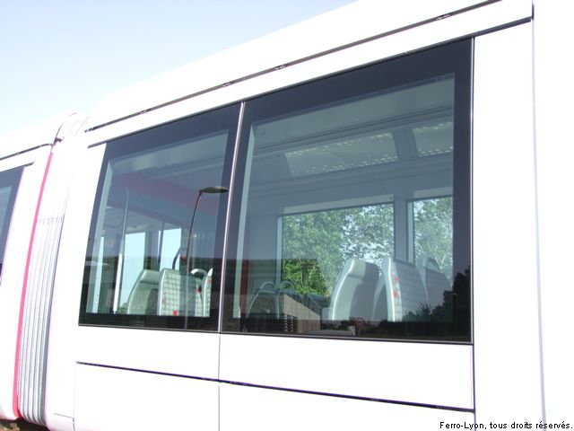 Vue sur l’intérieur de la rame