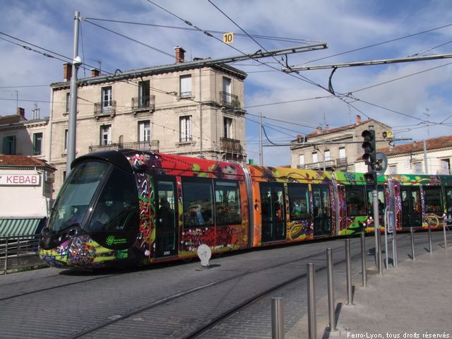 Montpellier, carrefour entre les rues Jules Ferry et du Pont de Lattes