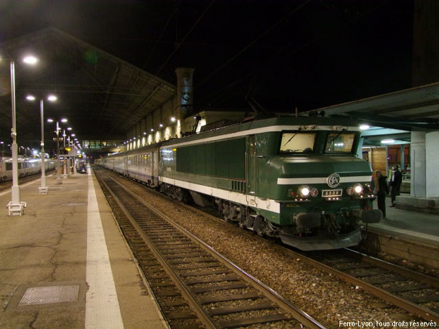 La CC 6558 en tête de son train spécial