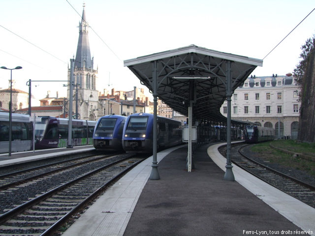 Lyon-Saint-Paul, les X73500 sont revenus sur les voies centrales