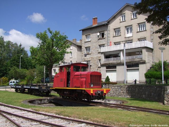 La locomotive n°62 sur la plaque tournante du Chambon-sur-Lignon