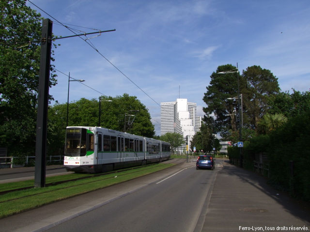 Rame TFS Alsthom n°304 de la ligne 3 entre les stations Sillon de Bretagne et Marcel-Paul