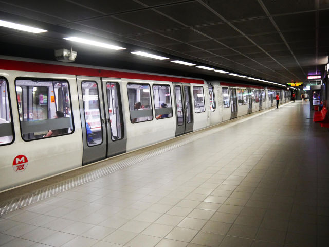 Train de MPL85 en unité multiple en station Saxe – Gambetta (Doc. : Sytral)