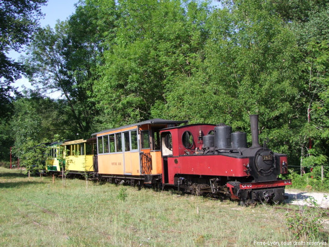 Le train en gare de Montalieu-Vercieu