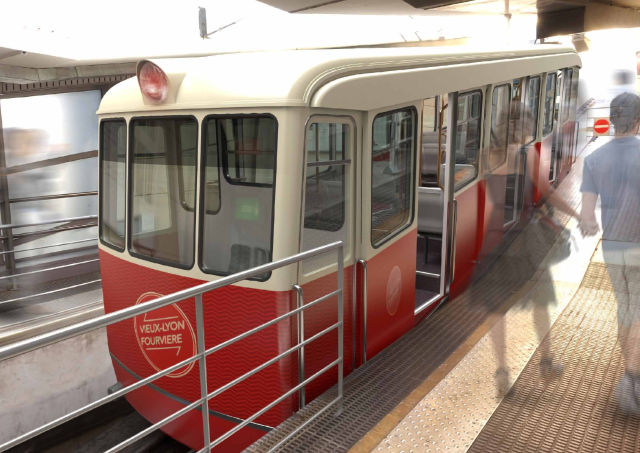 Nouvelle décoration extérieure des cabines du funiculaire de Fourvière