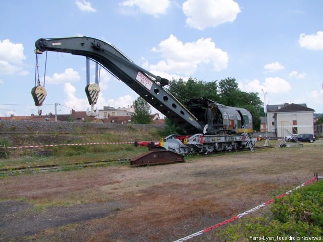 Montluçon, la grue Cockerill de 85 tonnes