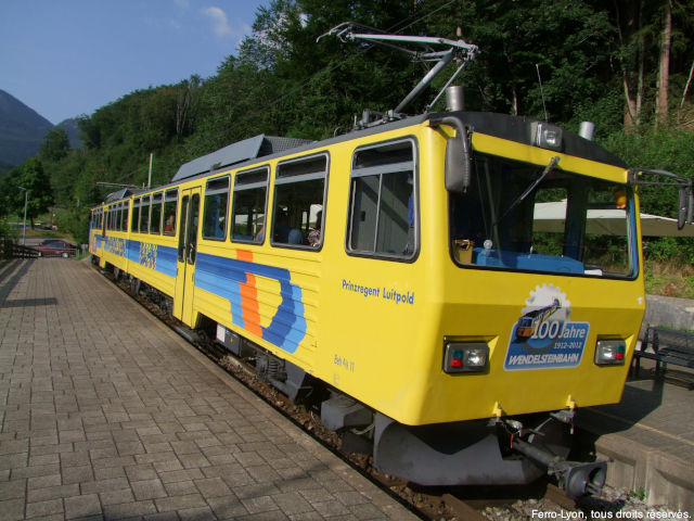 Automotrice « Prinzregent Luitpold » en gare de Brannenburg