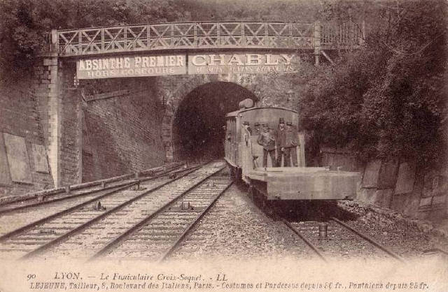 En ligne à proximité de la gare de Croix-Paquet (Doc. : Wikipédia)