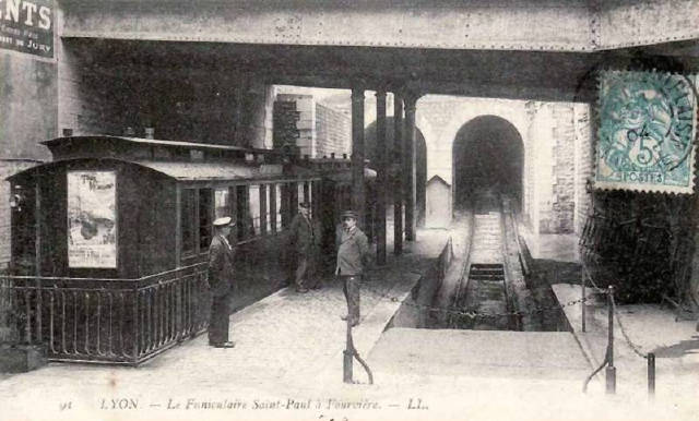 Intérieur de la station Saint-Paul du funiculaire (Doc. Wikipédia)