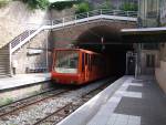 Cabine 402/404 quittant la station
