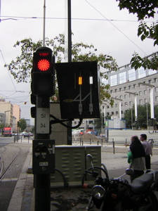 Signal avec indicateur de direction synoptique (août 2007, tiroir des Charpennes)