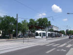 Rame n°850 entrant en station en direction de Debourg