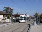 Rame 853 en direction de Grange Blanche en station