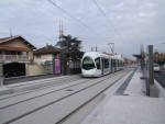 Rame 830 en direction de Grange Blanche en station