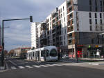 Rame 847 en station en direction des hôpitaux Est
